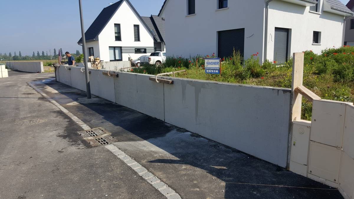 Cr&eacute;ation de divers am&eacute;nagements ext&eacute;rieurs &agrave; UNGERSHEIM. Wittelsheim