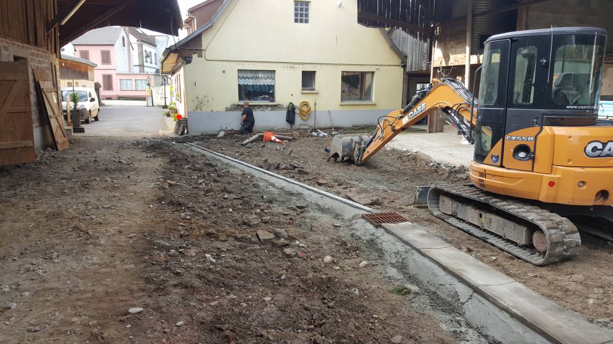 Réfection de la cour de ferme  &#8220;ZUM BURAHISLA &#8221; à UNGERSHEIM Rixheim