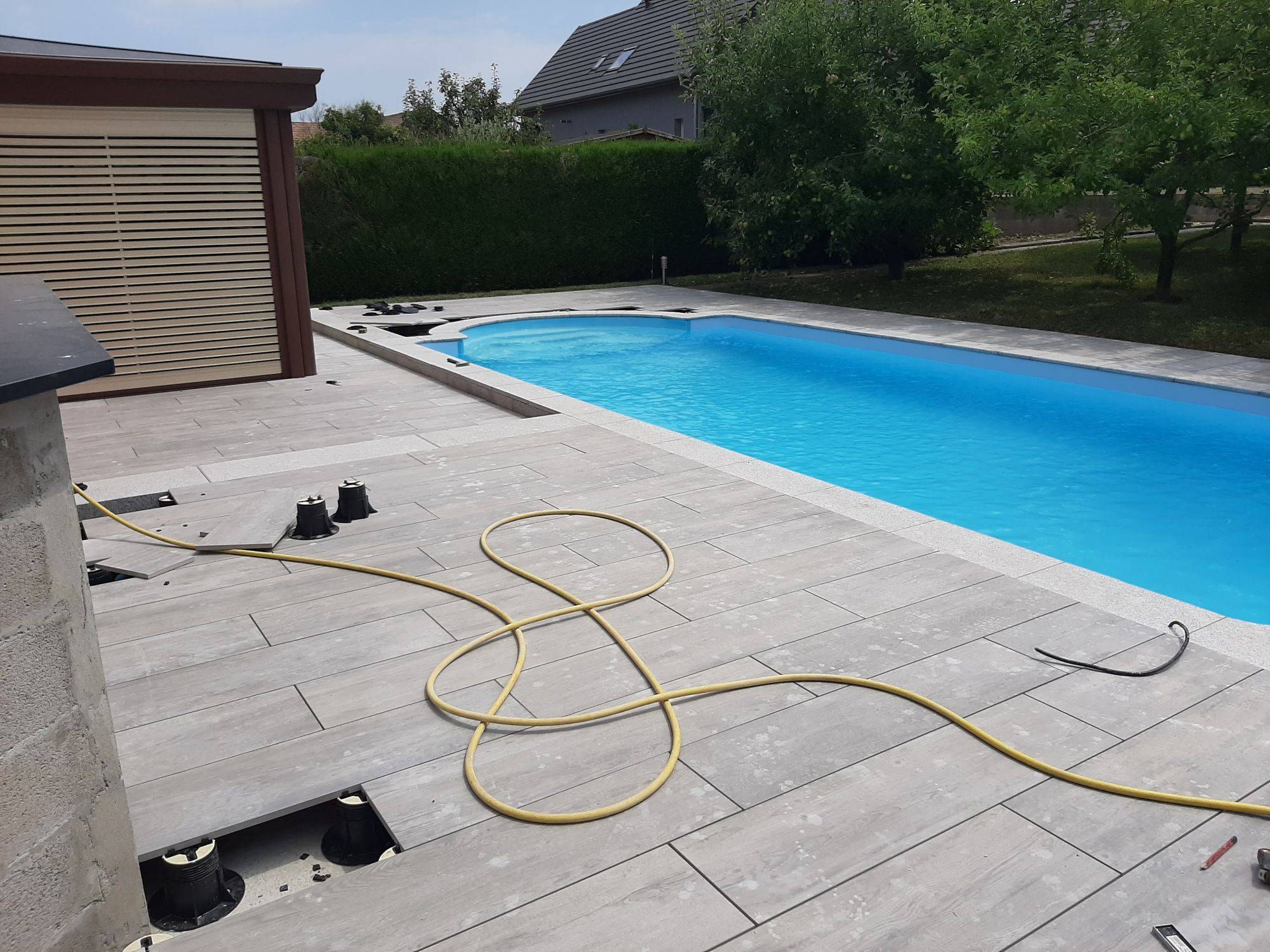 AMENAGEMENT EXTERIEUR AUTOUR D&#8217;UNE  PISCINE A BERRWILLER Guebwiller 0